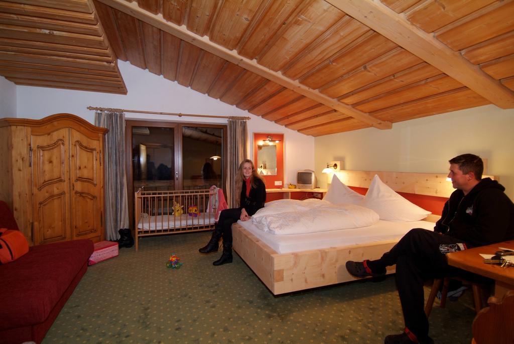 Appartement Ambrosius Lermoos Room photo